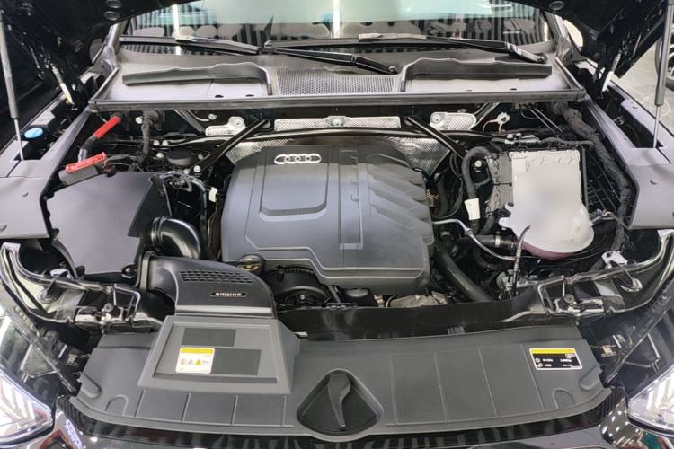 Used Audi Q5L Sportback 2024 45 TFSI Luxury Edition Engine Bay