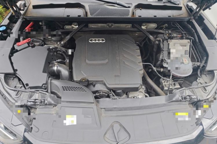 Used Audi Q5L Sportback 2024 40 TFSI Fashion Version Engine Bay