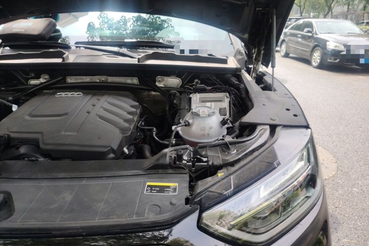 Used Audi Q5L Sportback 2024 40 TFSI Luxury Edition Engine Bay Left