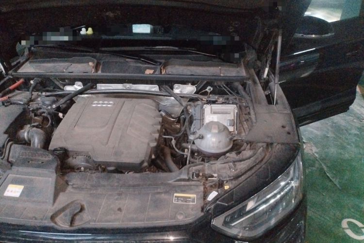 Used Audi Q5L Sportback 2024 40 TFSI Fashion Version Engine Bay Left