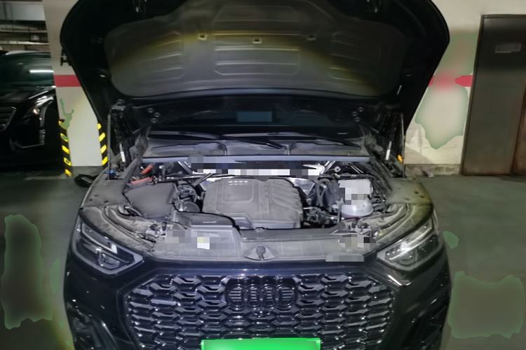 Used Audi Q5L Sportback 2024 40 TFSI Luxury Edition Engine Bay