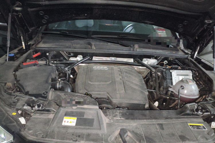 Used Audi Q5L Sportback 2024 40 TFSI Luxury Edition Engine Bay Right