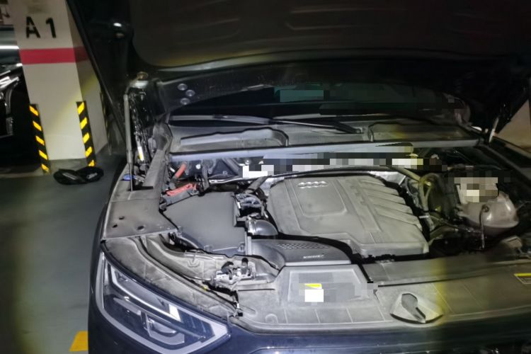 Used Audi Q5L Sportback 2024 40 TFSI Luxury Edition Engine Bay Right