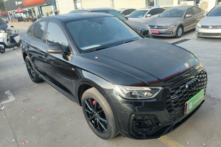 Used Audi Q5L Sportback 2024 40 TFSI Luxury Edition Front Right 45 Deg