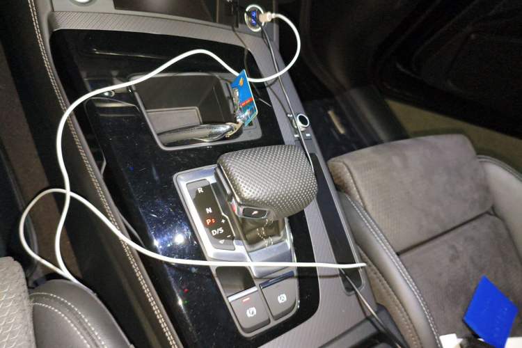 Used Audi Q5L Sportback 2024 40 TFSI Luxury Edition Gear Lever