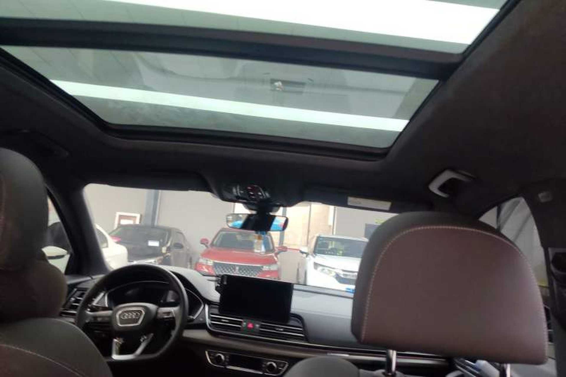 Used Audi Q5L Sportback 2024 40 TFSI Luxury Edition Headliner