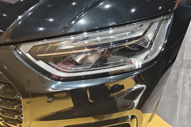 Used Audi Q5L Sportback 2024 40 TFSI Luxury Edition Left Front Headlight