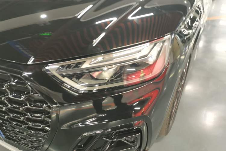Used Audi Q5L Sportback 2024 40 TFSI Luxury Edition Left Front Headlight