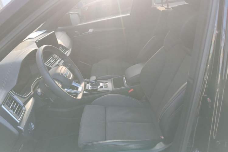 Used Audi Q5L Sportback 2024 40 TFSI Luxury Edition Left Front Seat