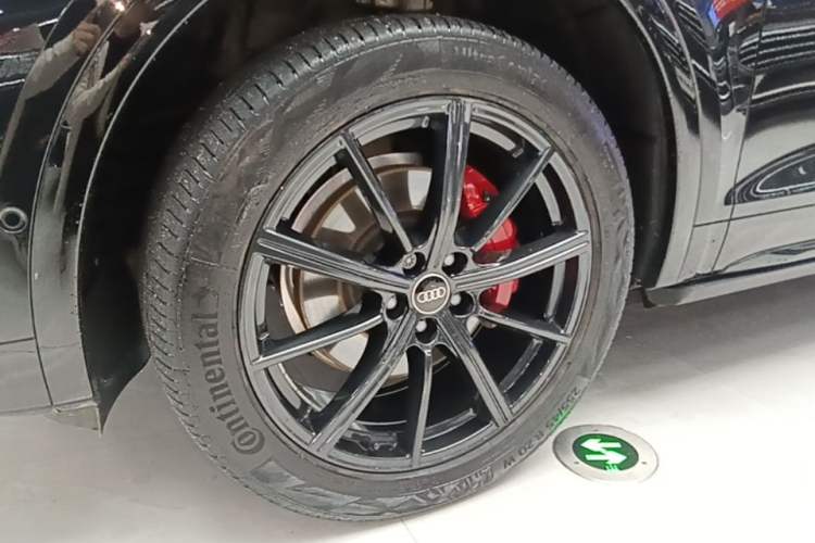 Used Audi Q5L Sportback 2024 40 TFSI Luxury Edition Left Front Wheel Hub