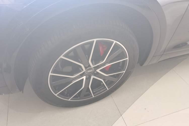 Used Audi Q5L Sportback 2024 45 TFSI Luxury Edition Left Front Wheel Hub