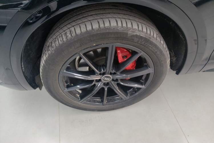 Used Audi Q5L Sportback 2024 40 TFSI Luxury Edition Left Front Wheel Hub