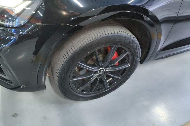 Used Audi Q5L Sportback 2024 40 TFSI Luxury Edition Left Front Wheel Hub