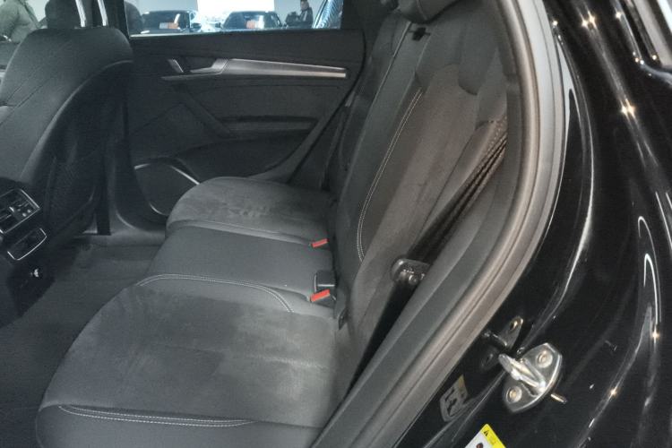Used Audi Q5L Sportback 2024 40 TFSI Luxury Edition Left Rear Seat