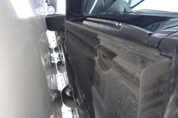 Used Audi Q5L Sportback 2024 45 TFSI Luxury Edition Left Side Sill