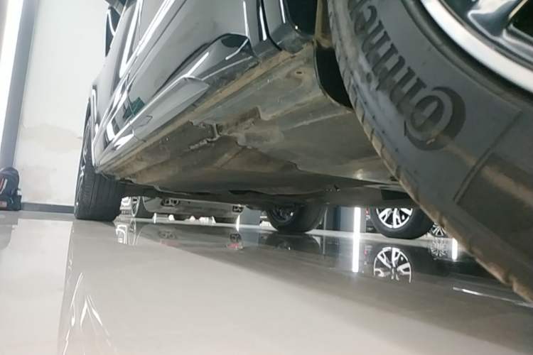 Used Audi Q5L Sportback 2024 45 TFSI Luxury Edition Left Side Sill