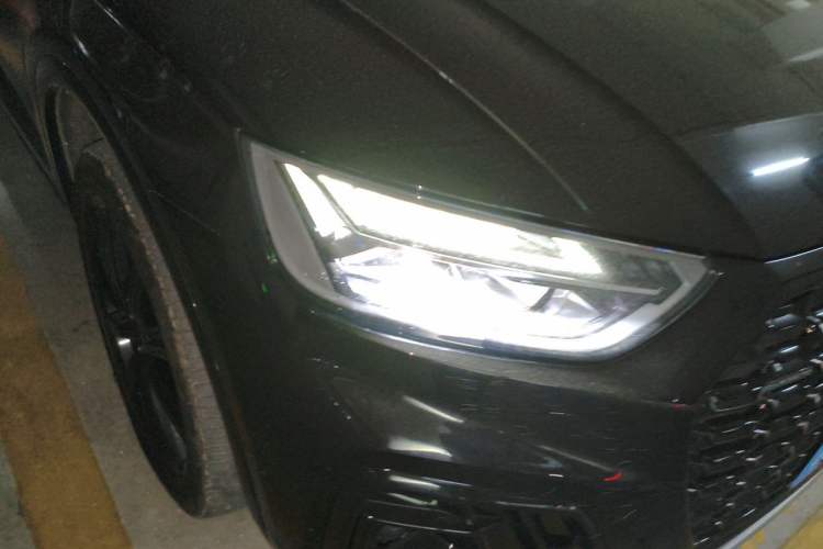 Used Audi Q5L Sportback 2024 40 TFSI Luxury Edition Right Front Headlight