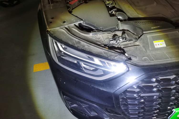 Used Audi Q5L Sportback 2024 40 TFSI Luxury Edition Right Front Headlight