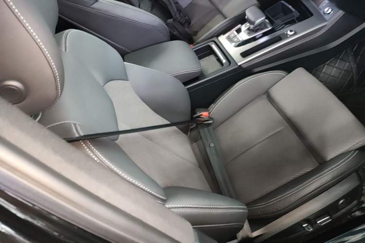 Used Audi Q5L Sportback 2024 45 TFSI Luxury Edition Right Front Seat