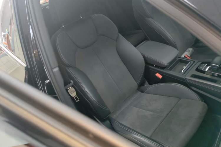 Used Audi Q5L Sportback 2024 40 TFSI Luxury Edition Right Front Seat