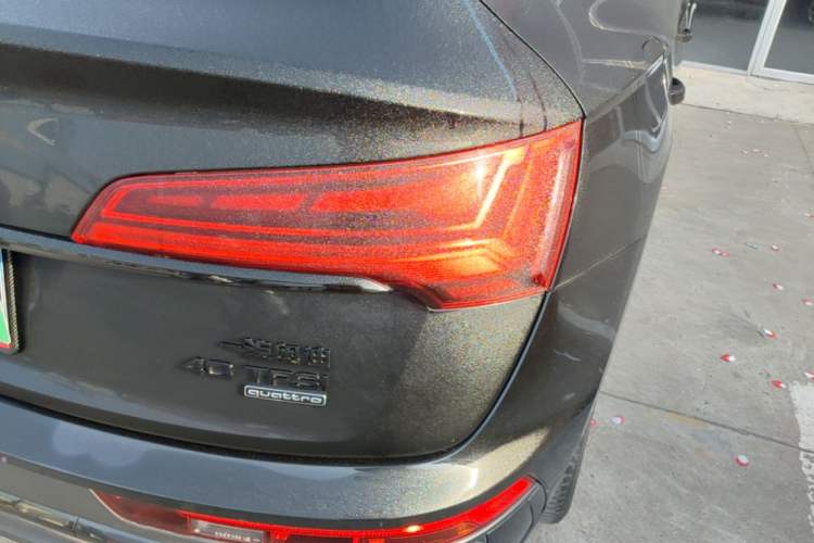 Used Audi Q5L Sportback 2024 40 TFSI Luxury Edition Right Rear Taillight