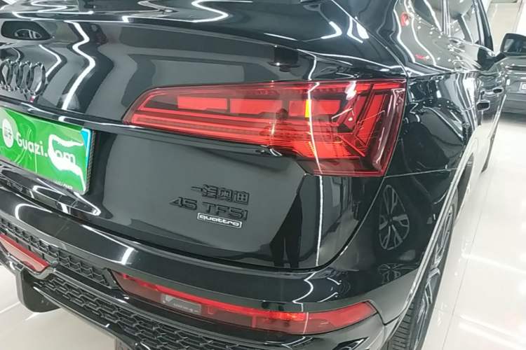Used Audi Q5L Sportback 2024 45 TFSI Luxury Edition Right Rear Taillight