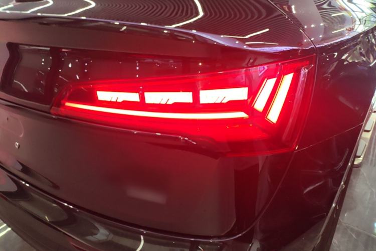 Used Audi Q5L Sportback 2024 45 TFSI Luxury Edition Right Rear Taillight