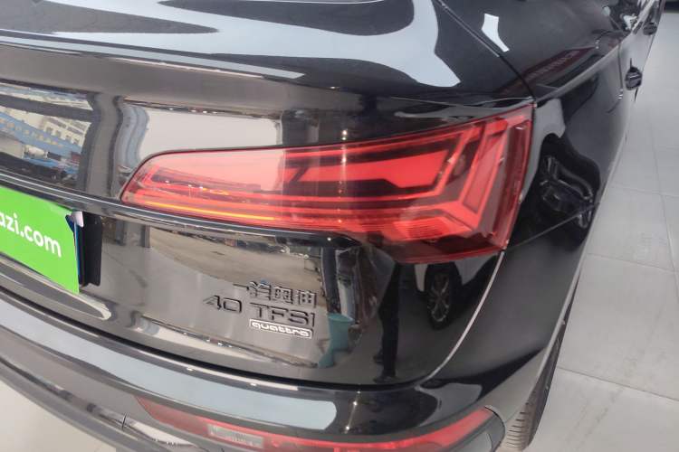 Used Audi Q5L Sportback 2024 40 TFSI Luxury Edition Right Rear Taillight