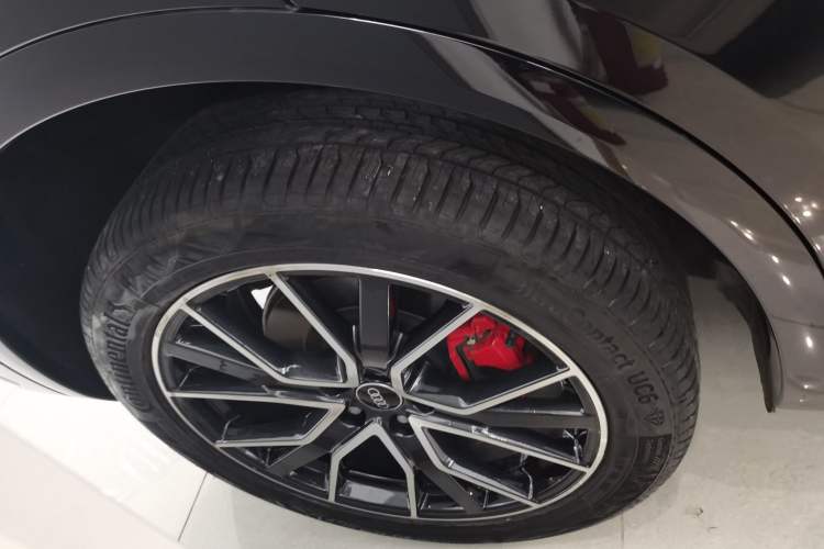 Used Audi Q5L Sportback 2024 45 TFSI Luxury Edition Right Rear Wheel Hub