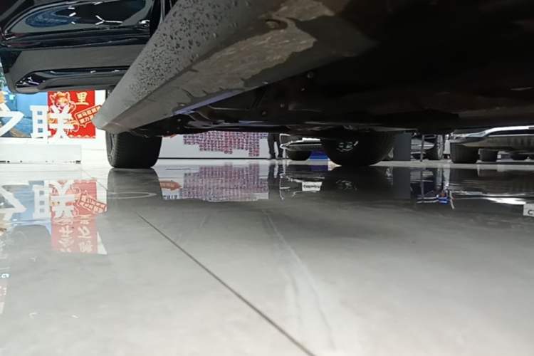 Used Audi Q5L Sportback 2024 40 TFSI Luxury Edition Right Side Sill
