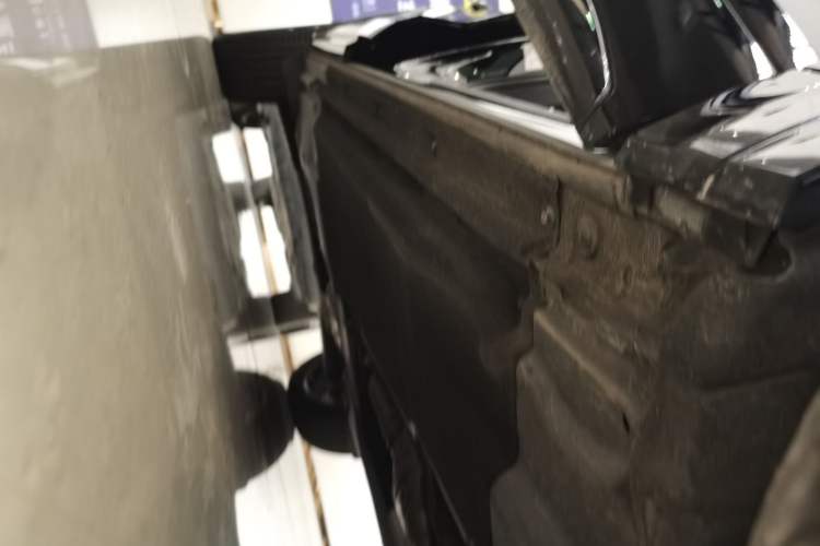 Used Audi Q5L Sportback 2024 45 TFSI Luxury Edition Right Side Sill