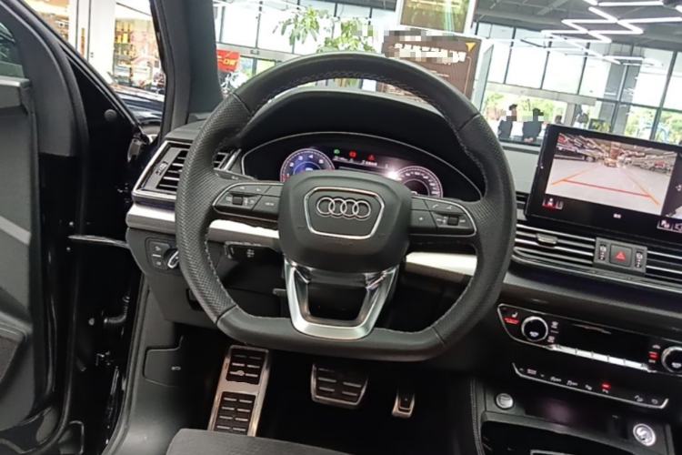 Used Audi Q5L Sportback 2024 40 TFSI Luxury Edition Steering Wheel