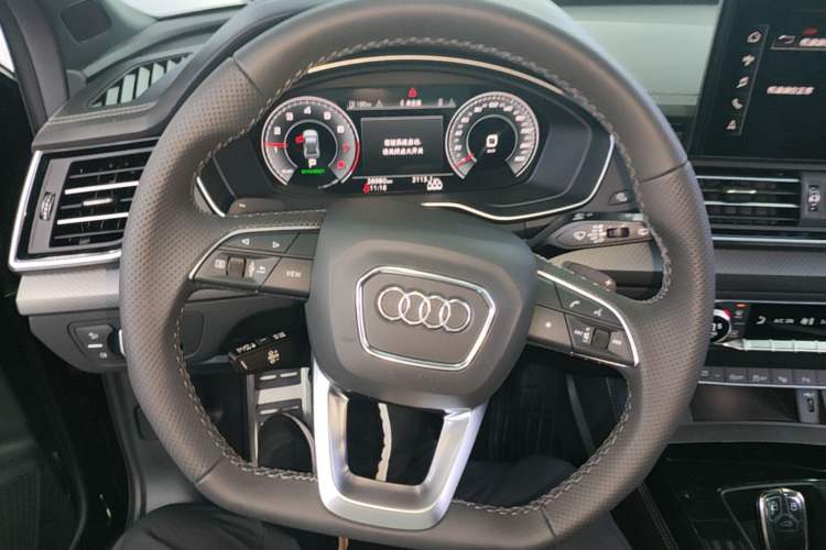 Used Audi Q5L Sportback 2024 45 TFSI Luxury Edition Steering Wheel