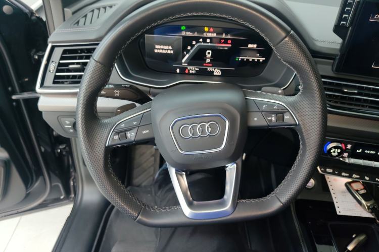 Used Audi Q5L Sportback 2024 40 TFSI Luxury Edition Steering Wheel