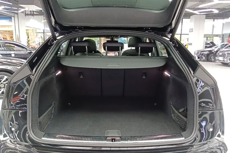 Used Audi Q5L Sportback 2024 40 TFSI Luxury Edition Trunk