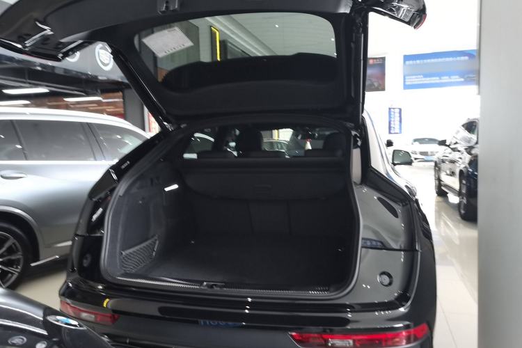 Used Audi Q5L Sportback 2024 45 TFSI Luxury Edition Trunk