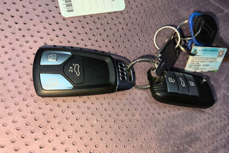 Used Audi Q5L Sportback 2024 40 TFSI Fashion Version Vehicle Key