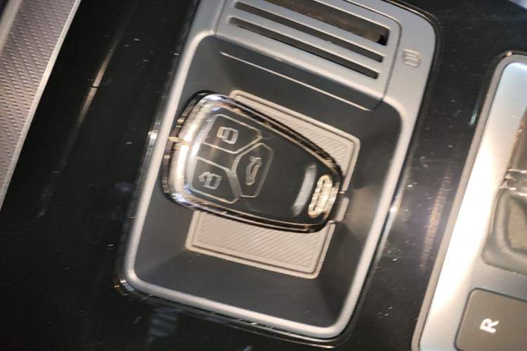 Used Audi Q5L Sportback 2024 45 TFSI Luxury Edition Vehicle Key
