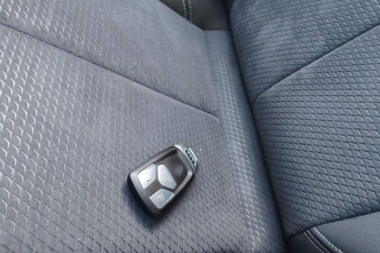 Used Audi Q5L Sportback 2024 40 TFSI Luxury Edition Vehicle Key