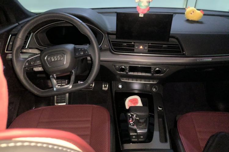 Used Audi Q5L Sportback 2024 45 TFSI Luxury Edition Center Console