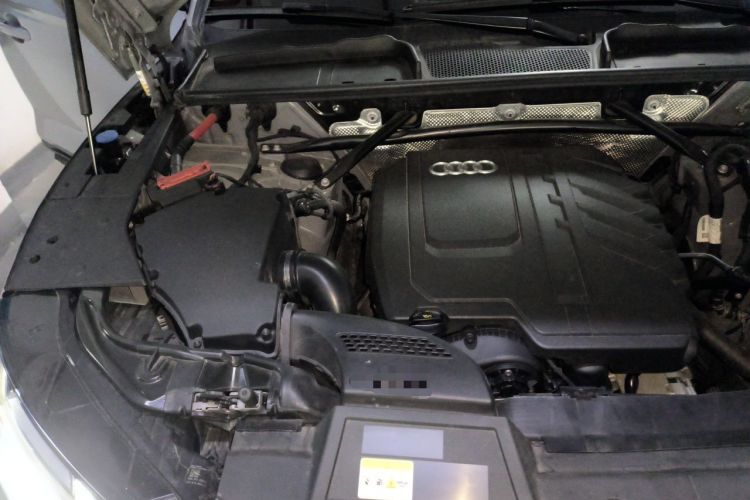 Used Audi Q5L Sportback 2024 45 TFSI Luxury Edition Engine Bay Right