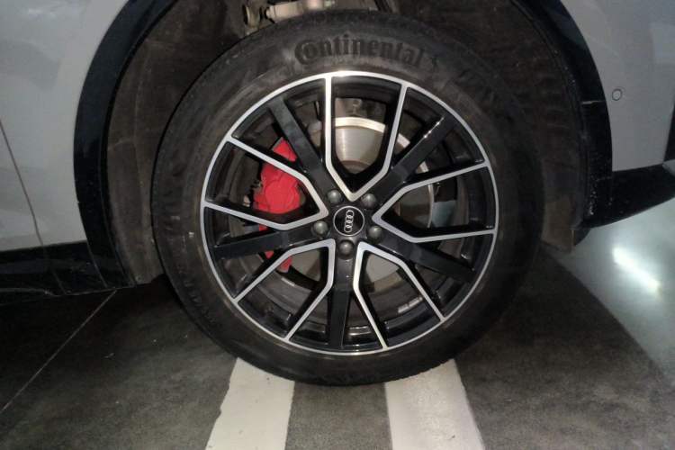 Used Audi Q5L Sportback 2024 45 TFSI Luxury Edition Right Front Wheel Hub