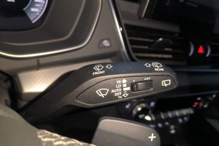 Used Audi Q5L Sportback 2024 45 TFSI Luxury Edition Vehicle Key