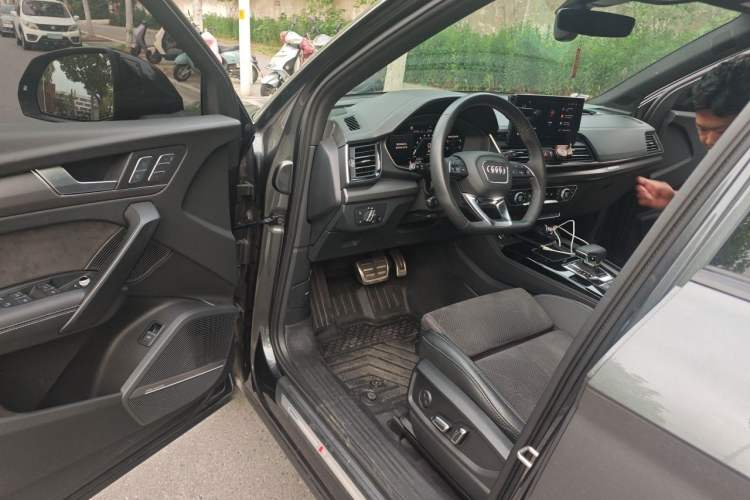 Used Audi Q5L Sportback 2024 45 TFSI Luxury Edition Driver Seat
