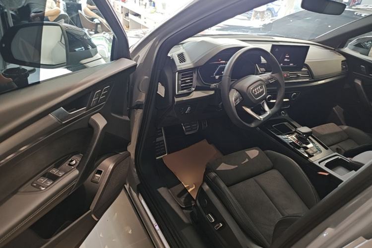 Used Audi Q5L Sportback 2024 40 TFSI Luxury Edition Driver Seat