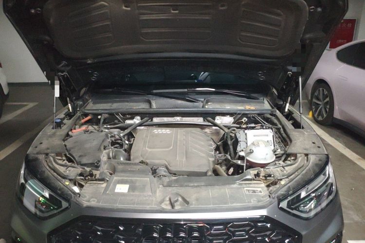 Used Audi Q5L Sportback 2024 40 TFSI Luxury Edition Engine Bay