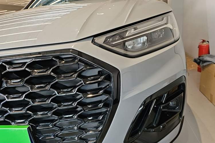 Used Audi Q5L Sportback 2024 40 TFSI Luxury Edition Left Front Headlight
