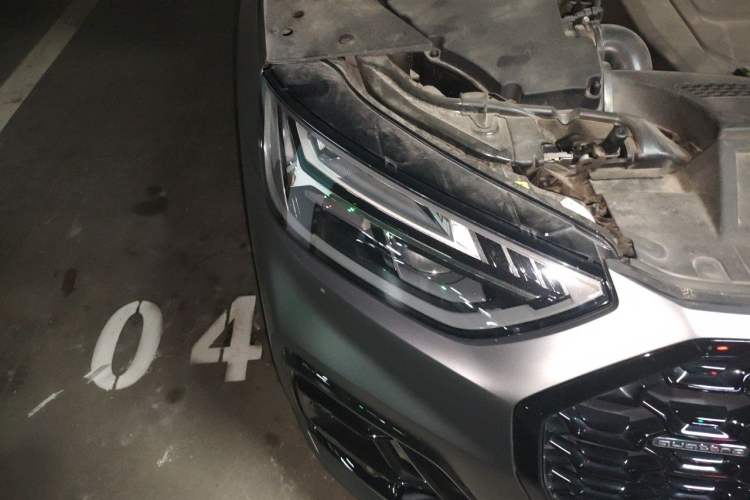 Used Audi Q5L Sportback 2024 40 TFSI Luxury Edition Right Front Headlight