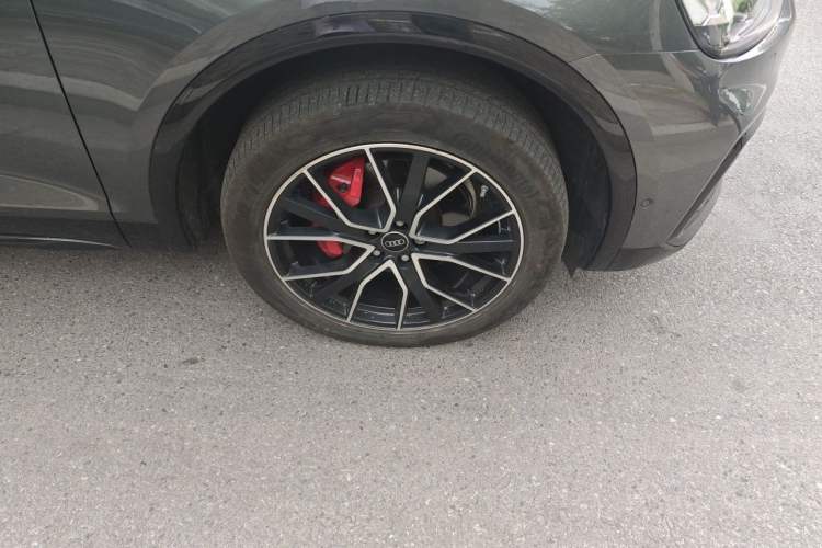 Used Audi Q5L Sportback 2024 45 TFSI Luxury Edition Right Front Wheel Hub