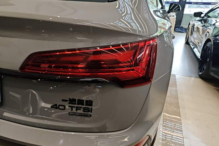 Used Audi Q5L Sportback 2024 40 TFSI Luxury Edition Right Rear Taillight